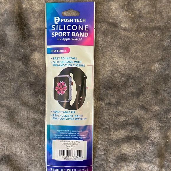 🌿4/$35 🌿NWT POSH TECH Apple‎ Watch Band Snowflakes - Picture 2 of 3